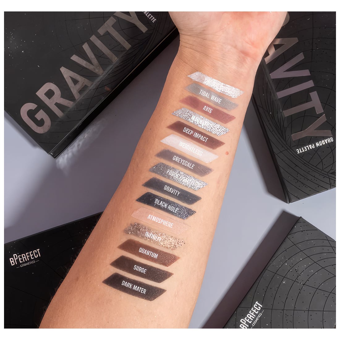 Gravity Eyeshadow Palette - 15 shades Gravity|21g