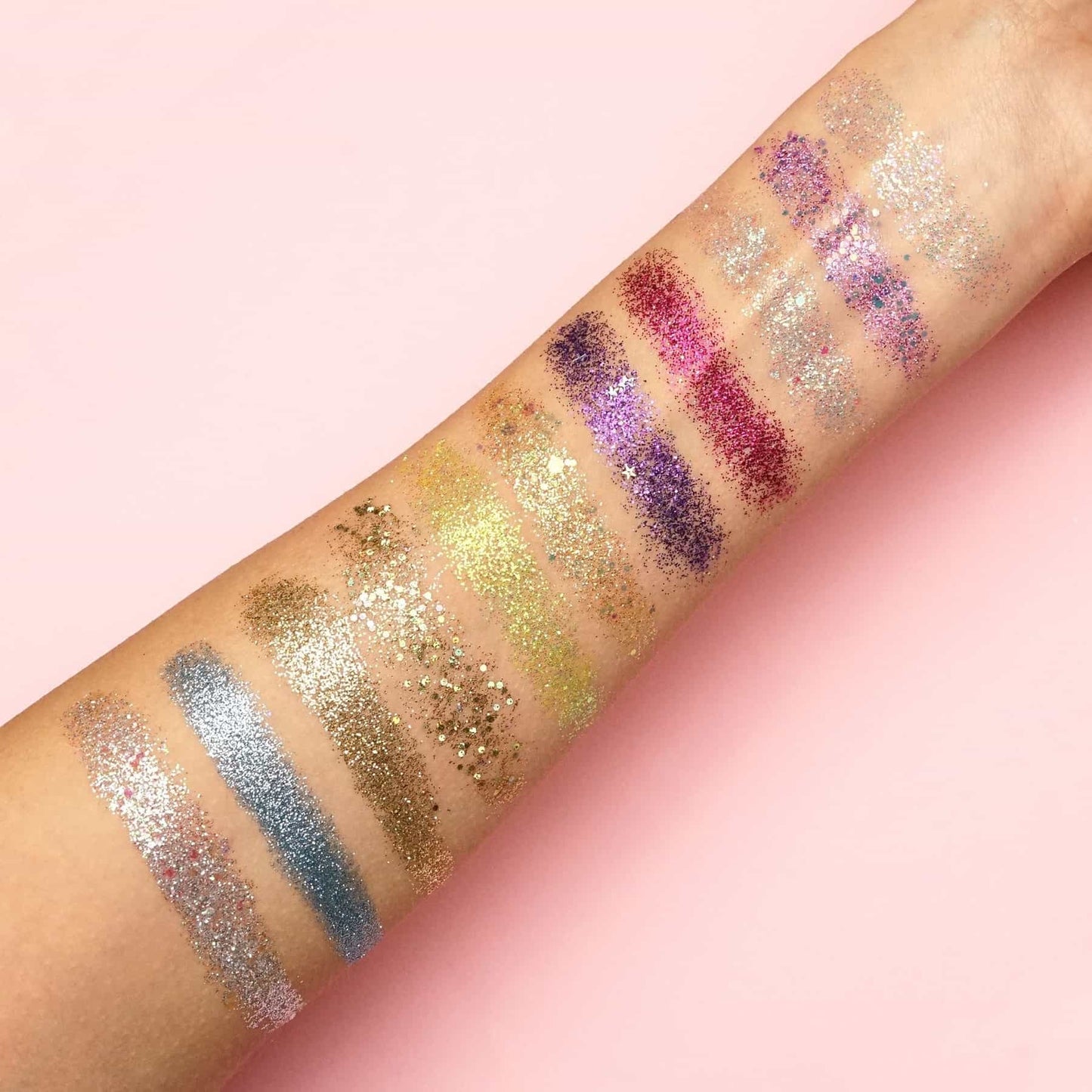 Glitter Pop That Glitz Es108 Eyeshadow Palette - 30 shades Glitter Pop That Glitz|0.84oz