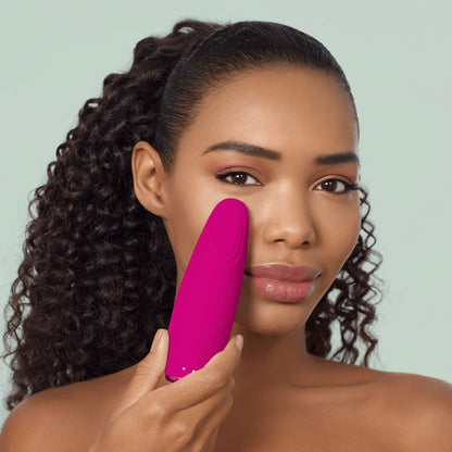 Geske Warm & Cool Eye Energizer 6-in-1 Reduce Dark Circles & Puffiness Magenta