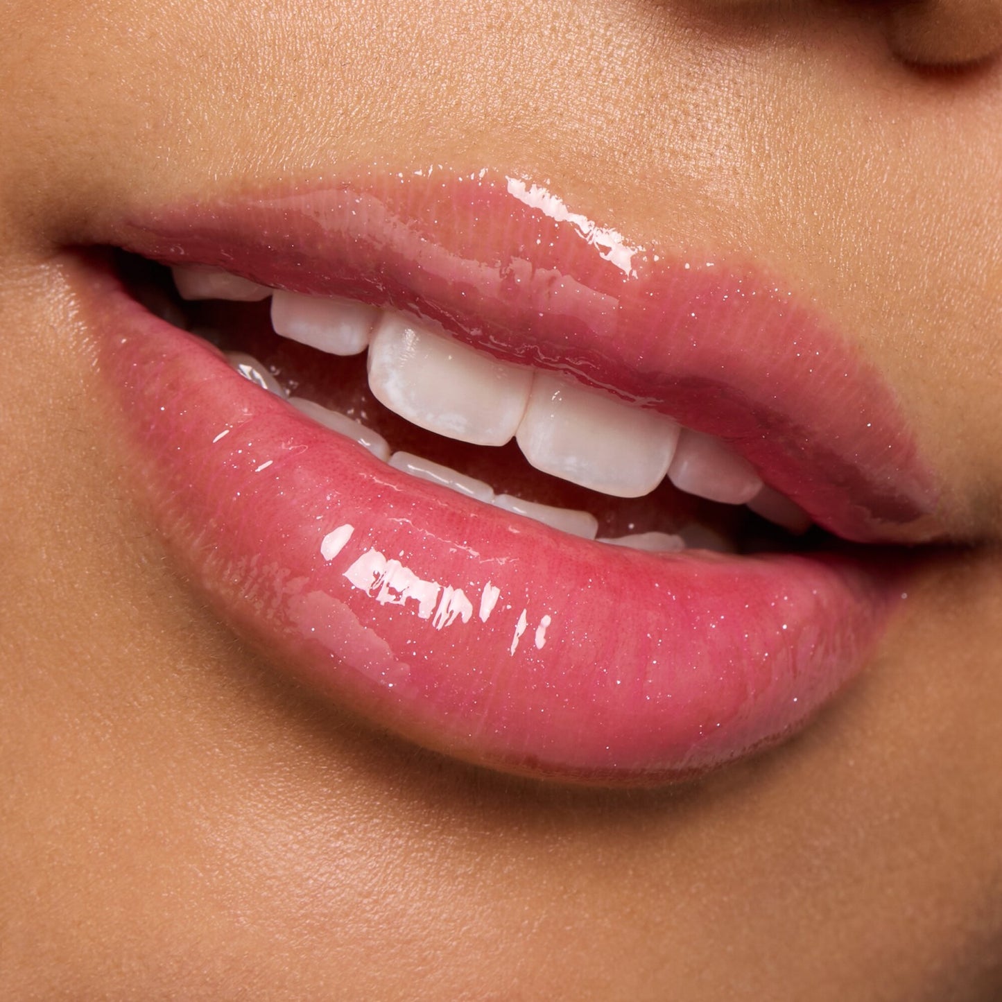 Essence Extreme Shine Volume Lip Gloss