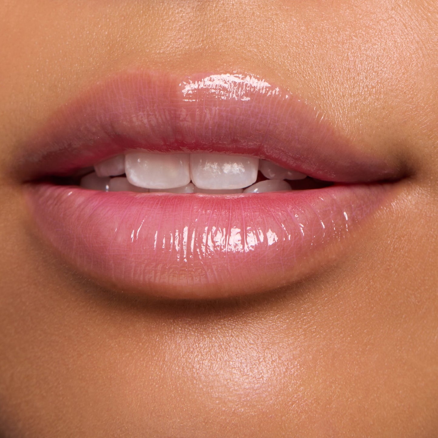 Essence Juicy Bomb Glossy Butter Lip Balm