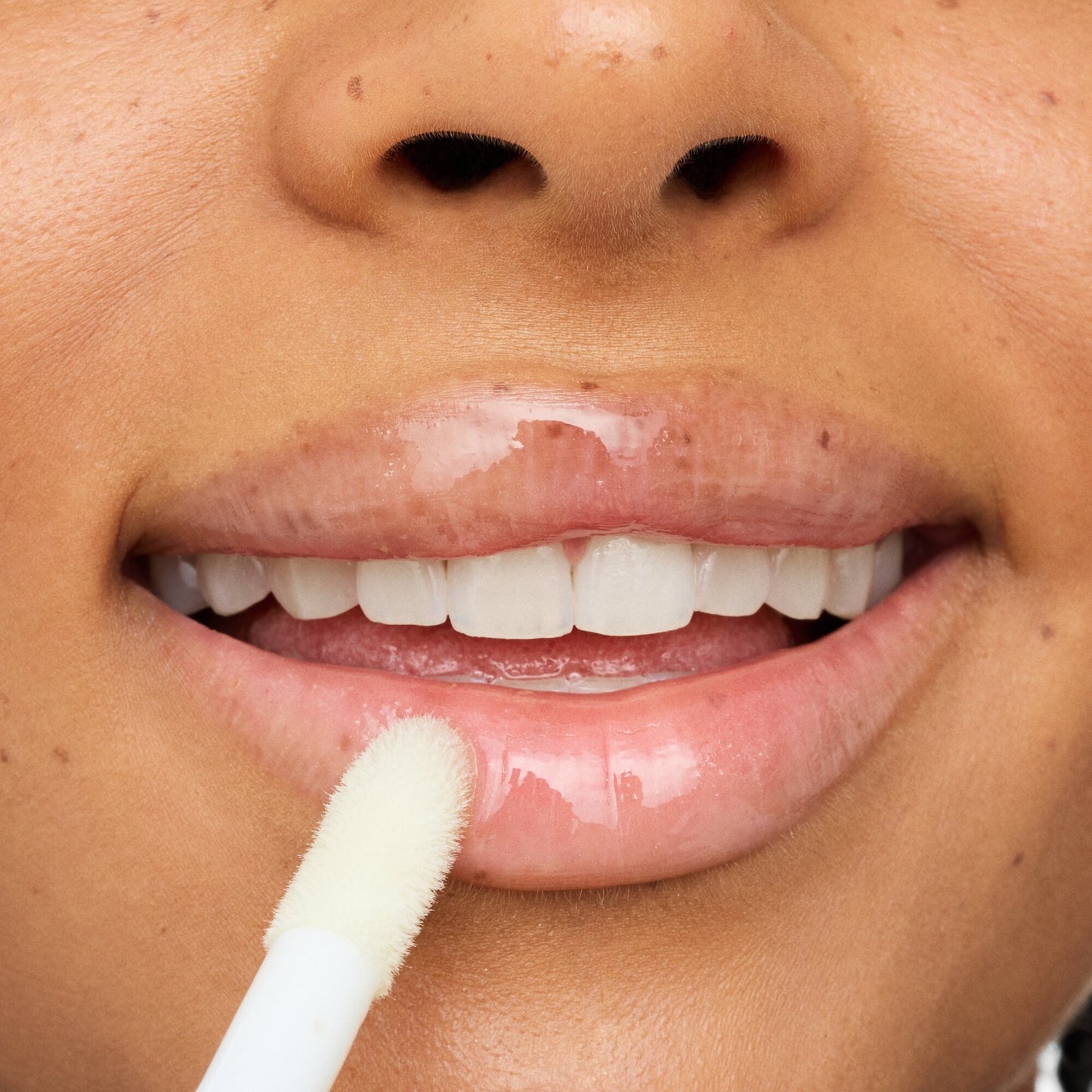 Essence Hydra Kiss Lip Oil