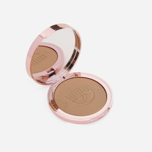 Chiara Ferragni Highlighting Bronzer