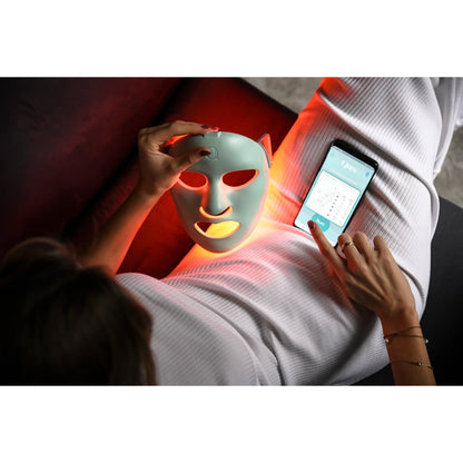 Qure LED Light Therapy Mask – FDA Cleared for Skin Care