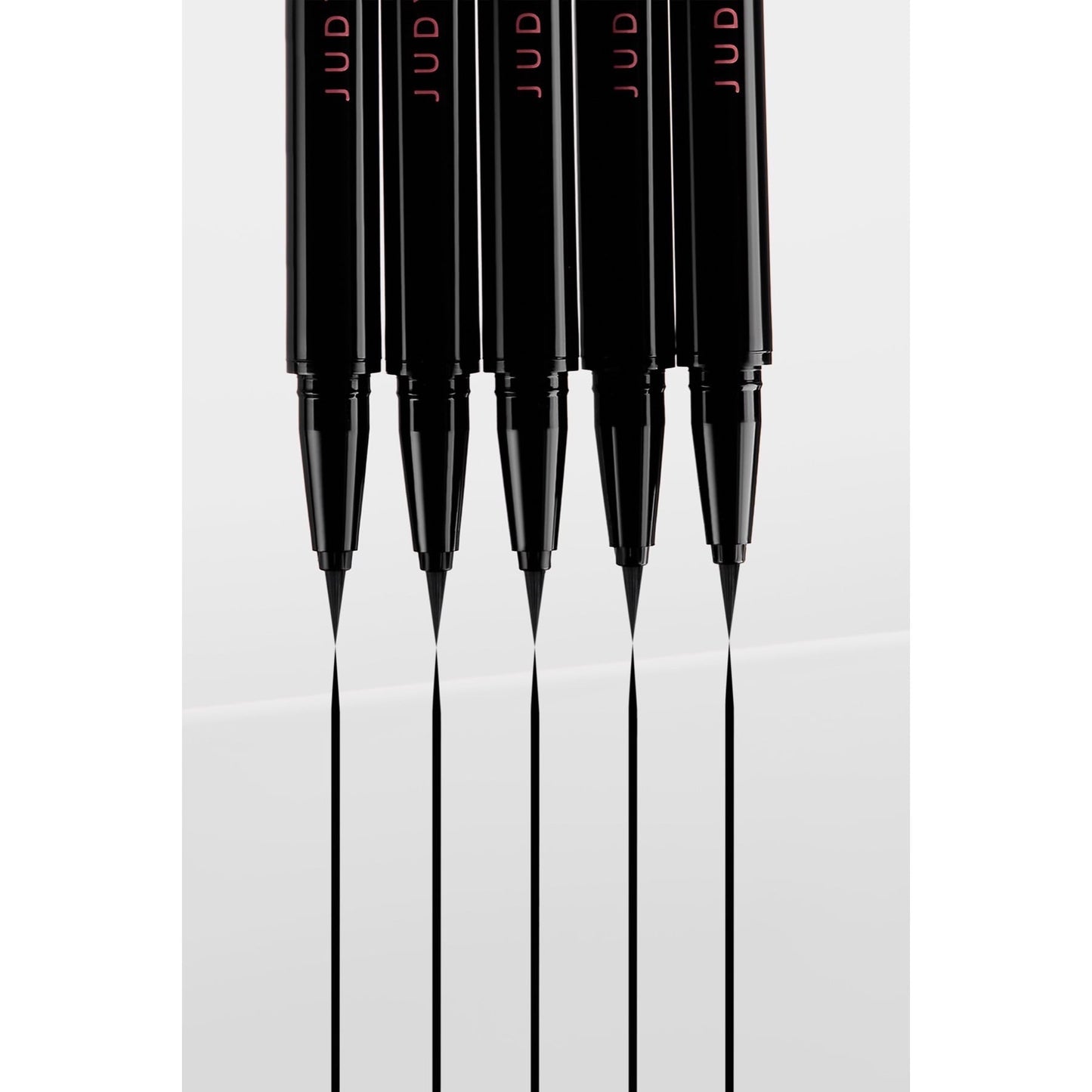 JudyDoll Ink Glider Long-lasting Liquid Eyeliner- Black