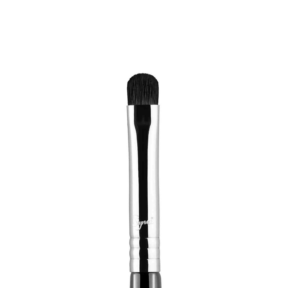 E21 Smudge Eye Brush 1pc Black|7.2g