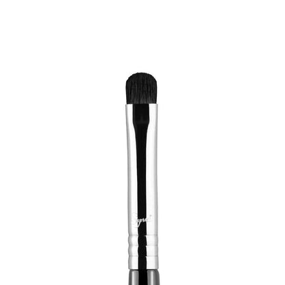 E21 Smudge Eye Brush 1pc Black|7.2g