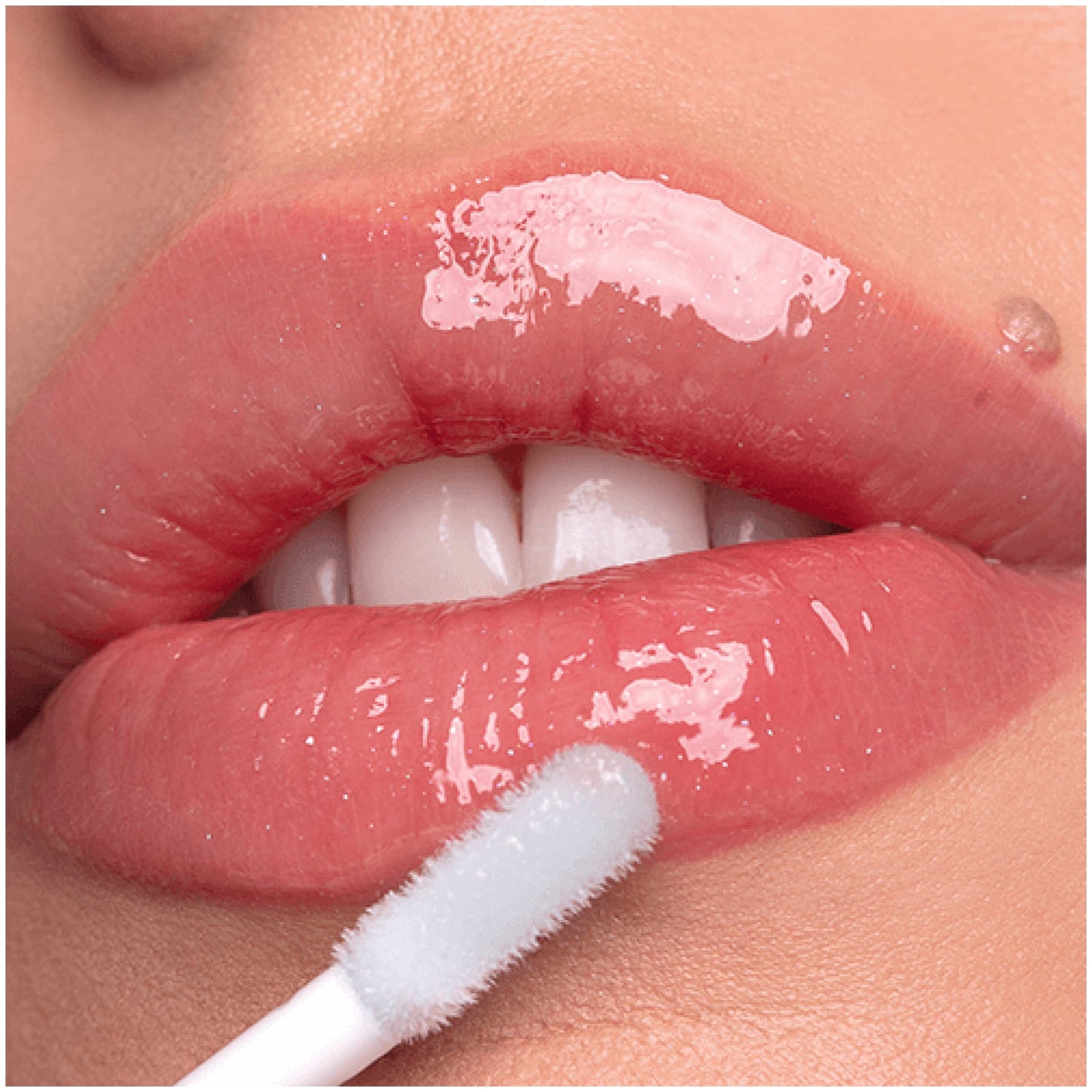 Catrice Volumizing Extreme Lip Booster Lip Gloss 5ml N'Ice Bonbon|5ml