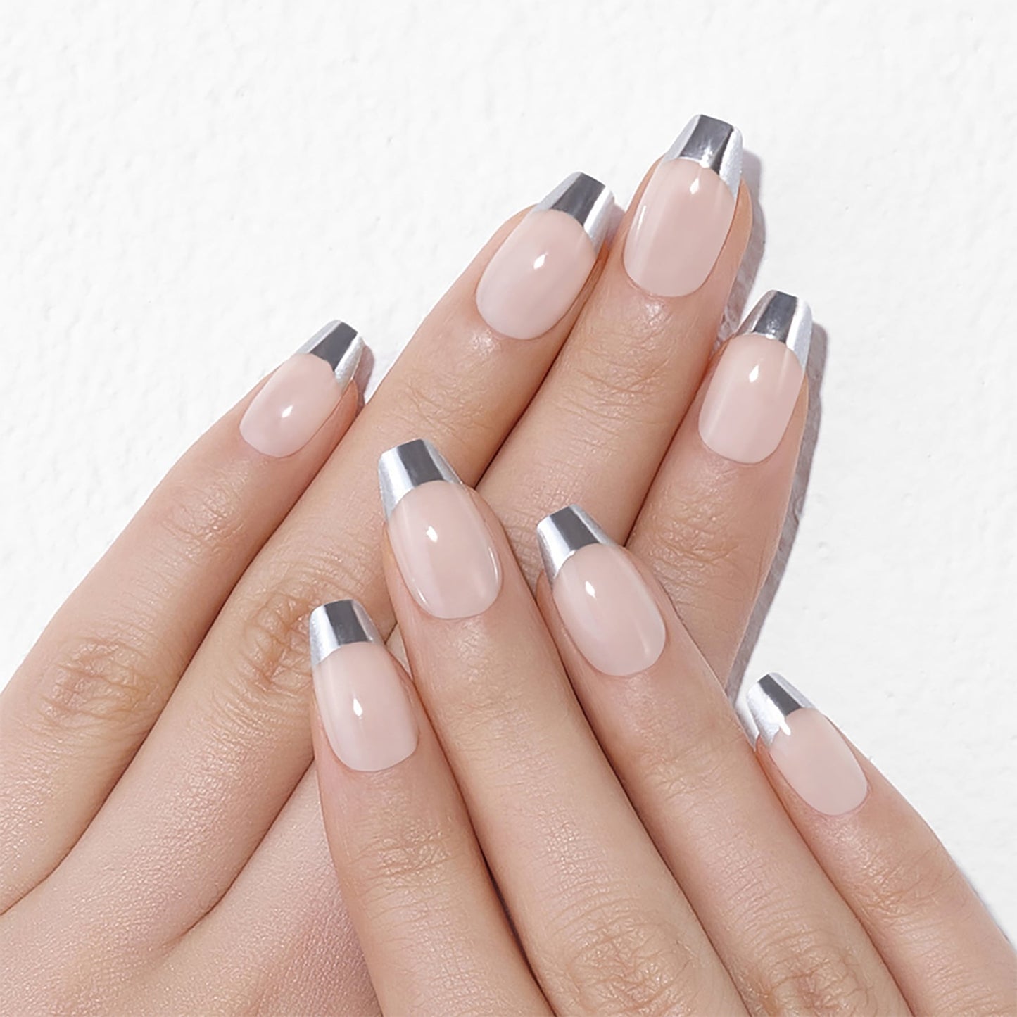 Magic Press Press-on Nails Silver Chic French