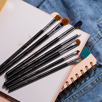 E60 Large Shader Eyeshadow Brush Black/Silver Black/Silver|1 Piece