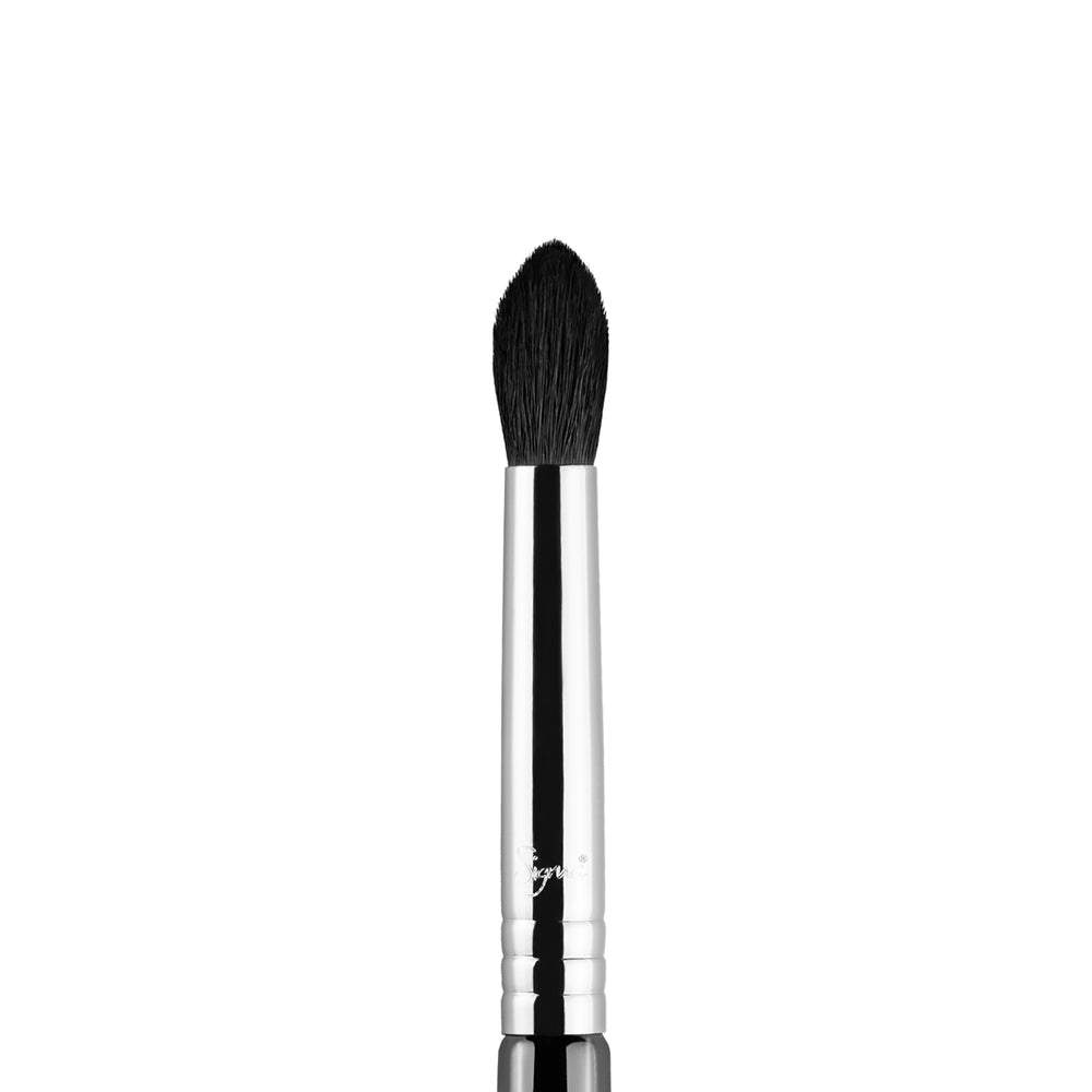 E45 Small Tapered Blending Eye Brush 1pc Black|7.2g