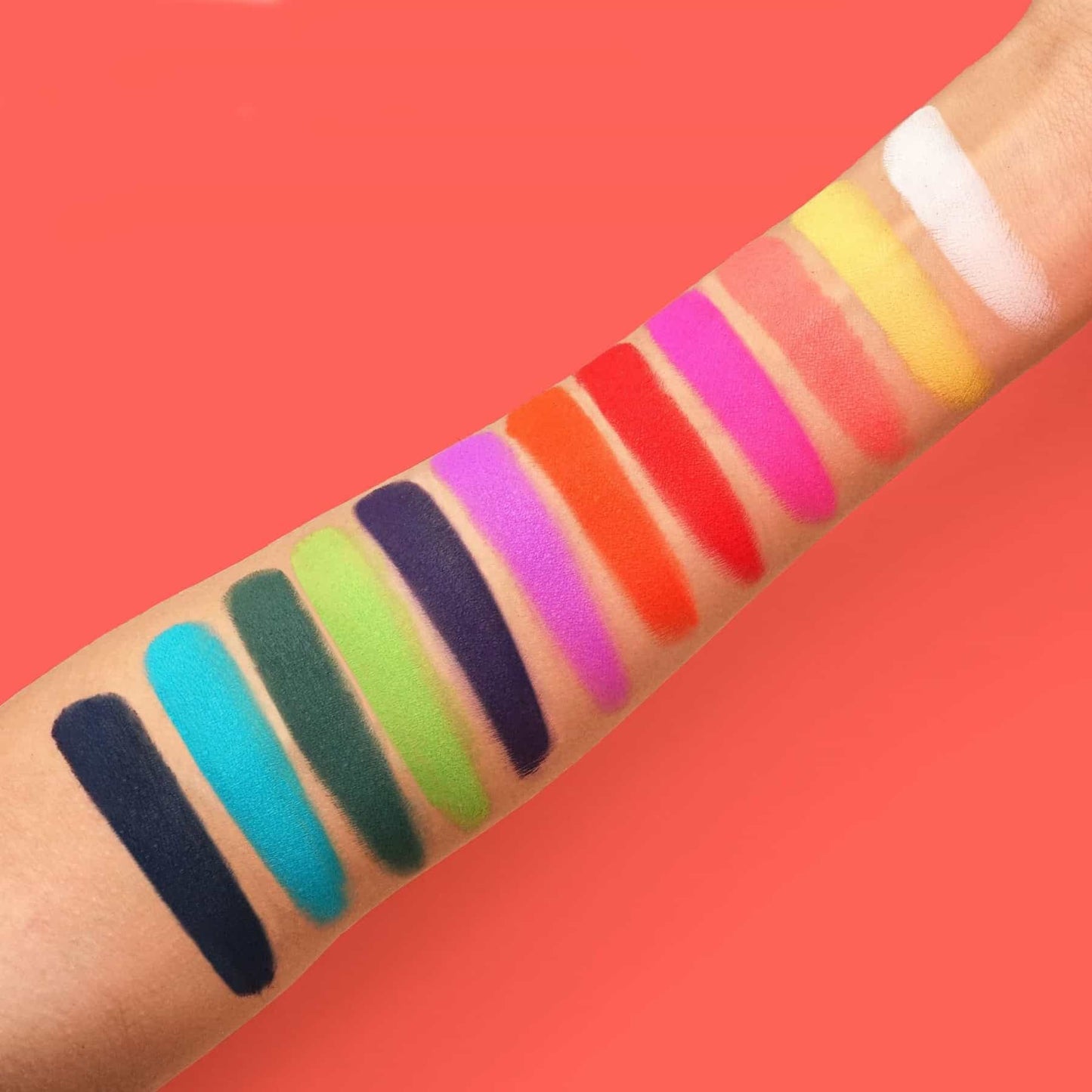 Pro Eyeshadow Palette - 30 shades 13 Mind Trap|0.84oz