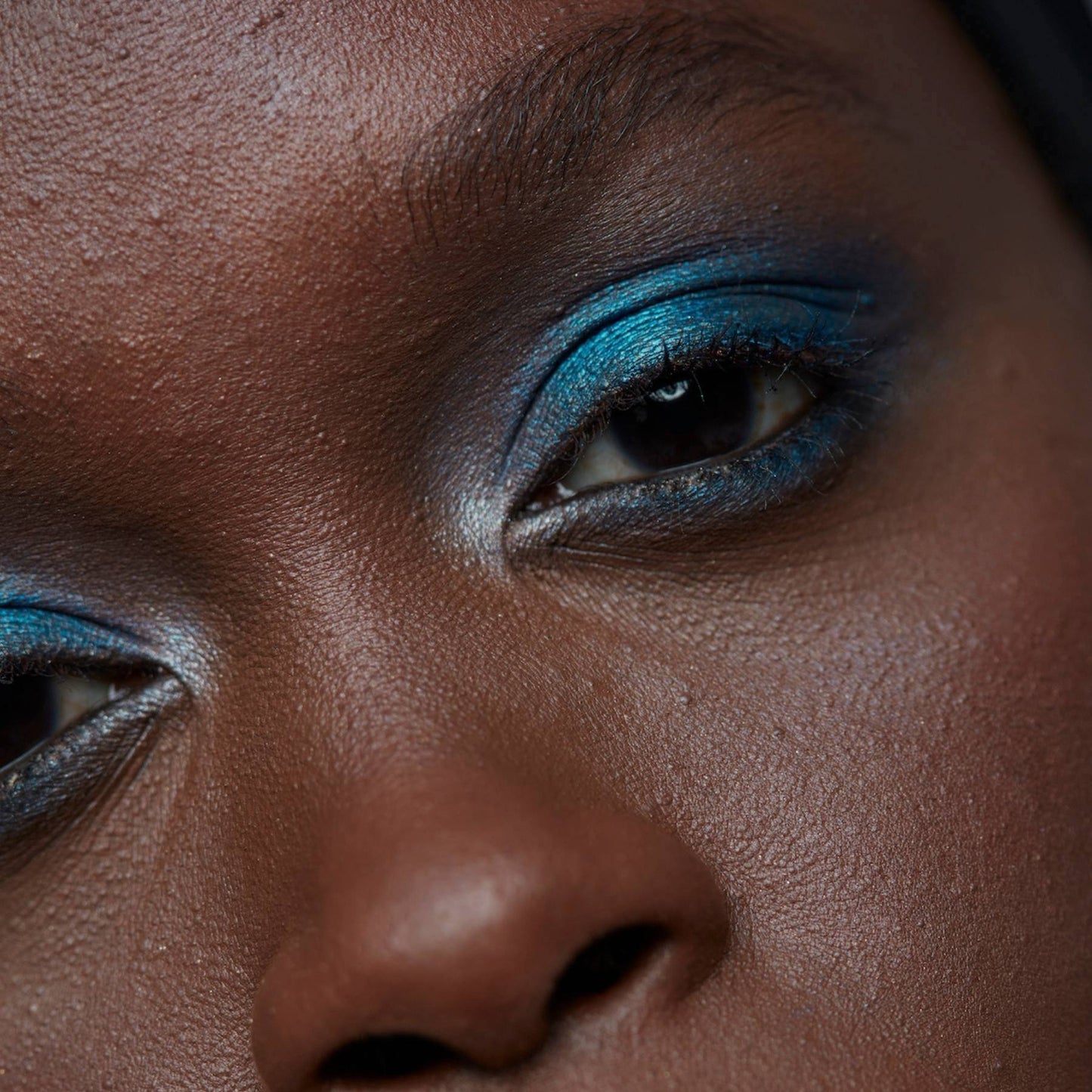 Resort Pgment Eyeshadow Palette - 10 shades Resort|15g