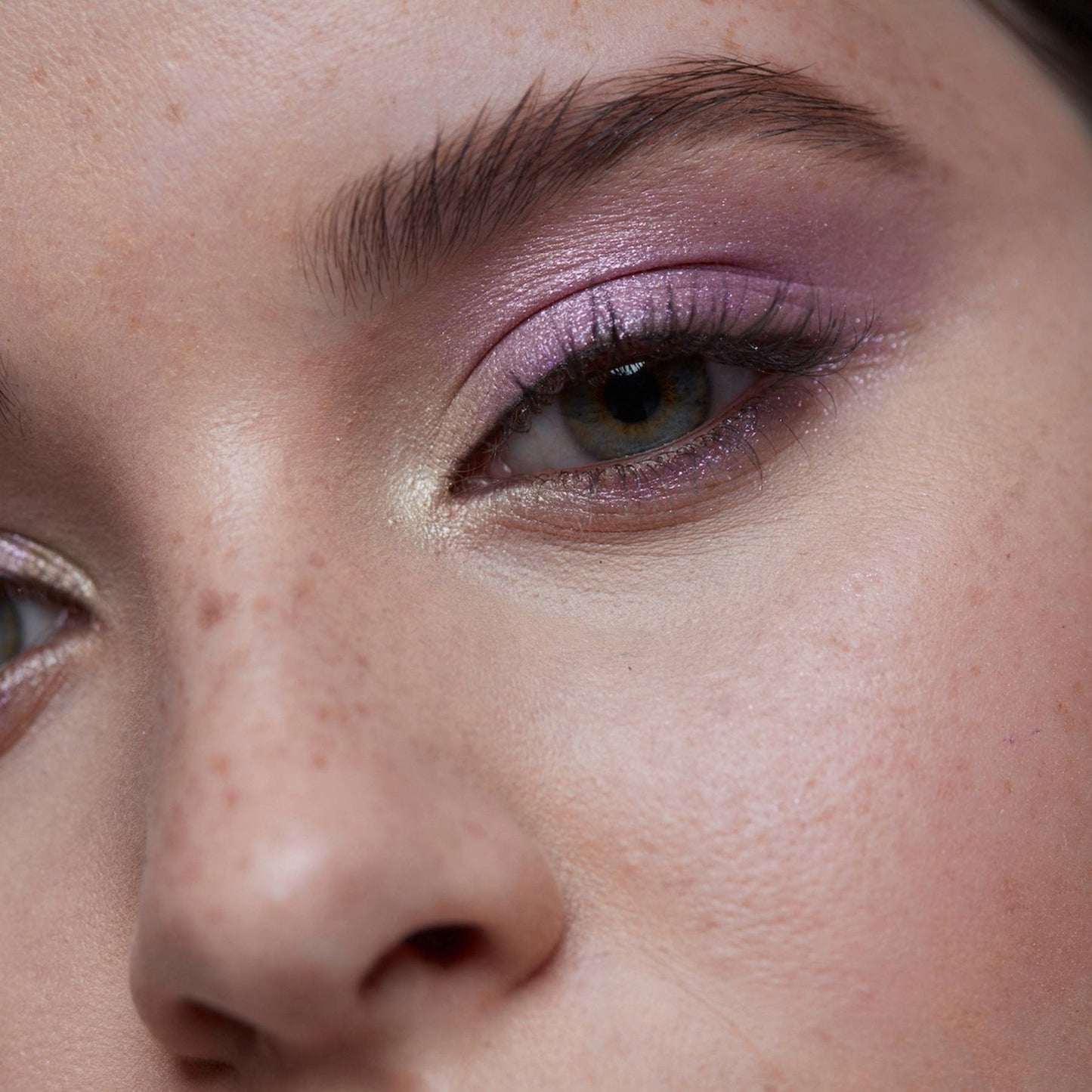 Resort Pgment Eyeshadow Palette - 10 shades Resort|15g