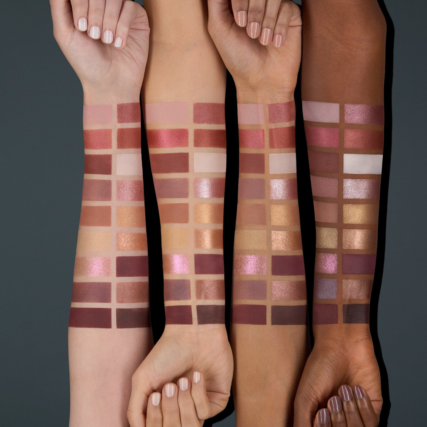 Daring Nude Eyeshadow Palette - 18 shades 168g